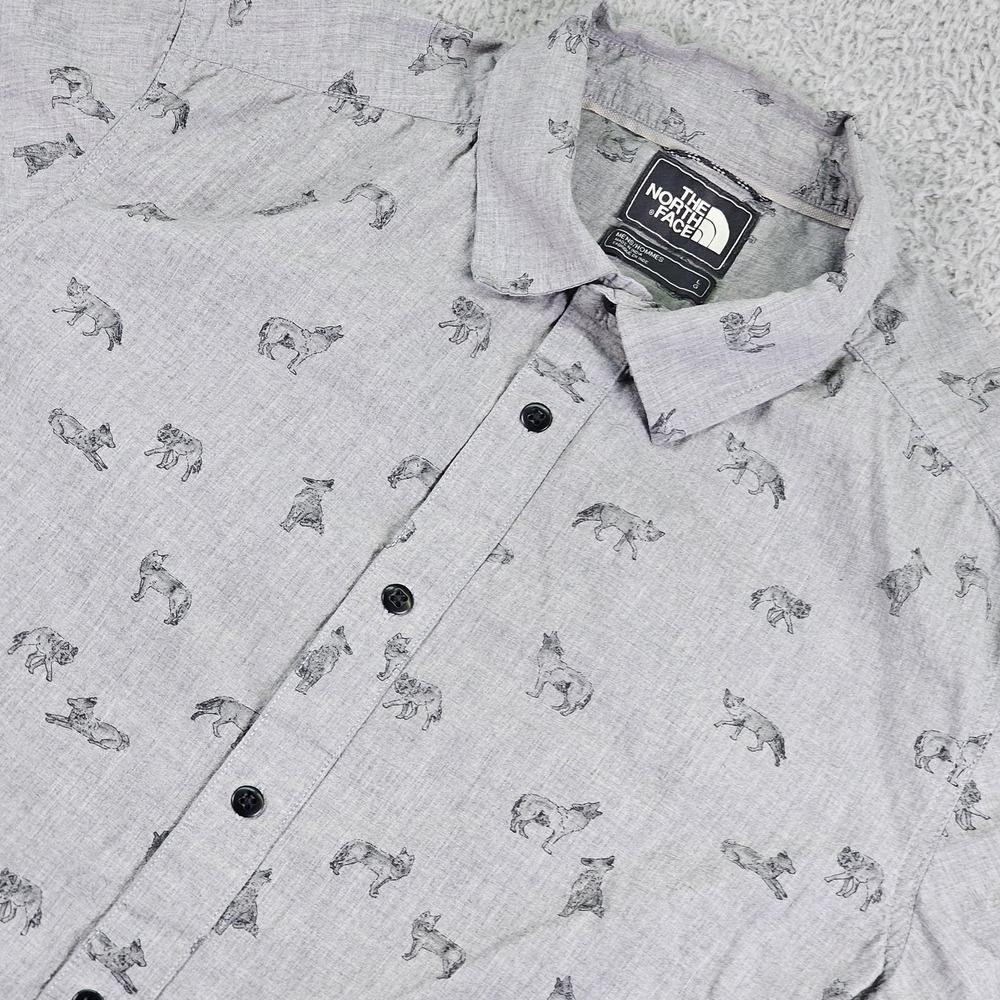 The North Face Shirt Mens Large Gray Animal Print Short Sleeve Button Up Outdoor